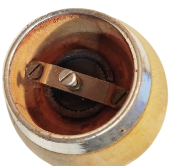 DOGU BLOK ULKELRİ URETİMİ AHSAP FICI SEKLİNDE TASARLANIP URETİLEN DEGİRMEN TUZLUK