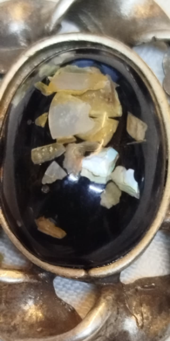 OSMANLI GUMUS KIVRIMLI KUDELA  DESEN BROS TAMAMI EL İSCİLİKLİ ORTASI DEGERLİ TAS UZERİ KIRPINTI SEDEF İSCİLİKLİ