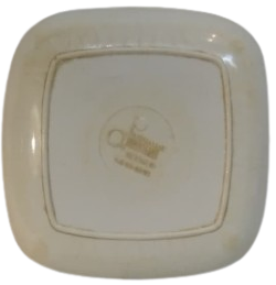 1970 AKBANK MELAMİN TABAK UZERİNDE UĞUR BÖCEĞİ MASCOT'U BULUNMAKTADIR.