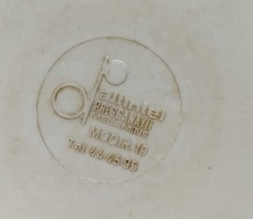 1970 AKBANK MELAMİN TABAK UZERİNDE UĞUR BÖCEĞİ MASCOT'U BULUNMAKTADIR.