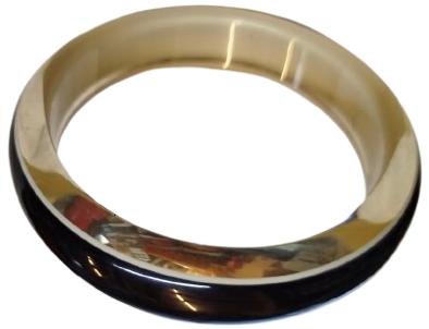1970 VİNTAGE DISI SİYAH ALTINDA BEYAZ DEVAMI SEFFAF AKRİLİKTEN YAPILMIŞ BİR BANGLE.BİLEZİK