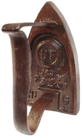 1800 B.F NO 6 DOKUM UTU SOBA KENARINDA KERTİKLERE VEYA YANAN KORKOMUR UZERİNDE ISITILARAK KULLANILAN