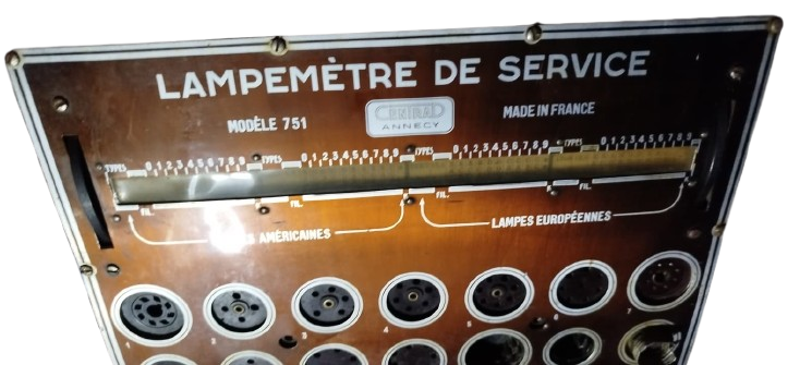 1950 CENTRAD MODEL 751 LAMPEMETRE DE SERVİCE,VAKUM TÜPÜ RADİO TV LAMBA TEST CİHAZI 