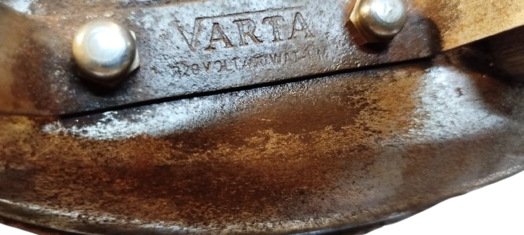 1950 VARTA 220 VOLT  450 WAT REZİZTANSLI  META AGIR UTU TAHTA SAPLI
