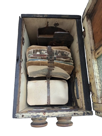 1900 SEYYAR SOKAK SİNEMASI KUTUSU PARA ATINCA SURELİ GOSTERİM VE MUZİKLİ LATERNALI KUTU TAM MUZELİK URUNDUR