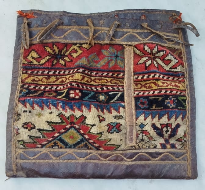 OSMANLI YORUK GOCER COBAN AZIK CANTASI DERİ VE KİLİMDEN HEYBE İCERSİNE YİYECEK KOYULUR EL YAPIM VE KOK BOYA