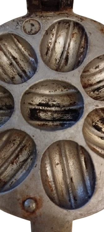 1960  OCAK ÜSTÜ VEYA BİREBİR KOZ FIRIN MANGAL  ATEŞ ÜZERİNDE KURABİYE YAPMA KALIBI