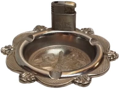 1970 DÖNEMİ ORİJİNAL METAL PARİS TEMALI KÜLLÜK + ÇAKMAK TAKIMI  EYFEL KULESİ KABARTMALI FRANSA  PARİS