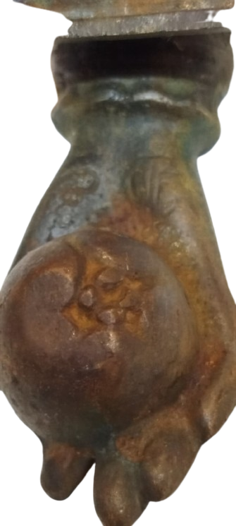 OSMANLI DÖNEMİ DEMİR DÖKÜM EL MOTİFLİ KONAK KAPI ZİLİ  TOKMAĞI