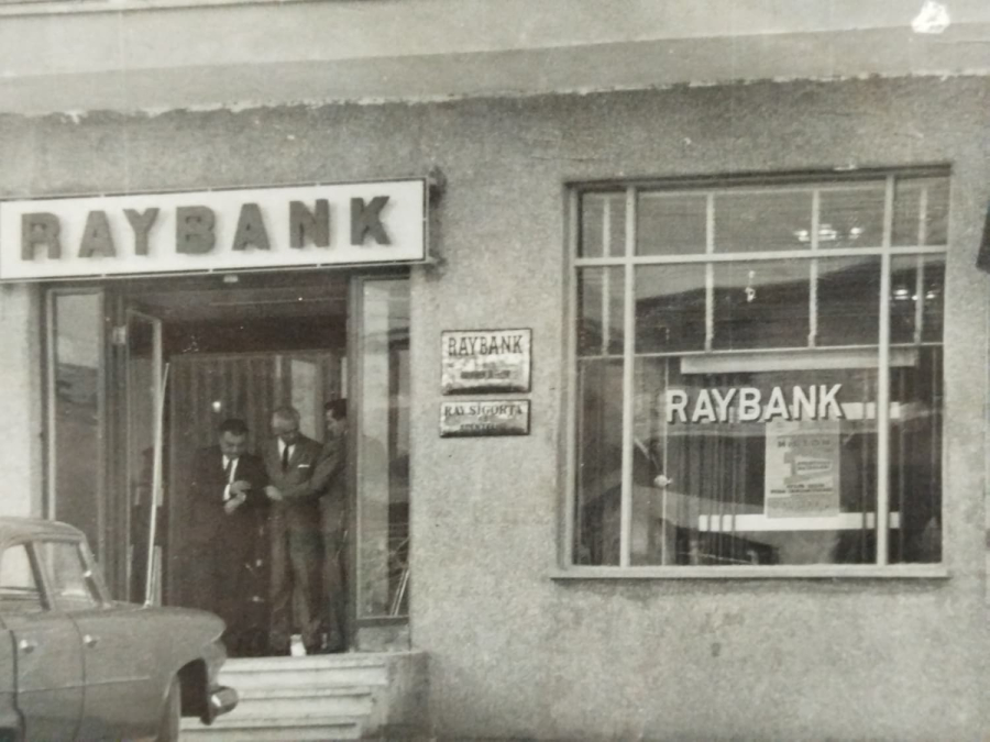 1960 RAYBANK T.A.Ş. GÜLVEREN SİTELER ŞUBE BİNASI ORİJİNAL SİYAH BEYAZ FOTOĞRAF (ANKARA EKONOMİ TARİHİ)