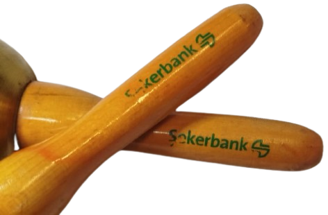 1980 DÖNEMİ ŞEKERBANK LOGOLU ORİJİNAL ÇİFT MARACAS - AHŞAP SAPLI ALÜMİNYUM GÖVDELİ - KOLEKSİYONLUK