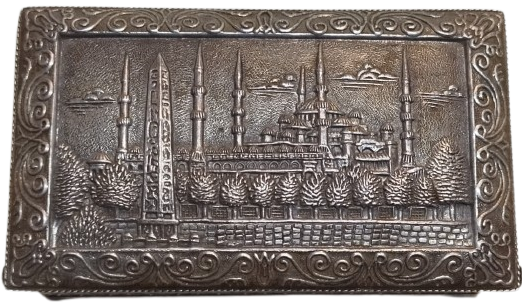 1960 DÖNEMİ GARANTİ ALÜMİNYUM DÖKÜM SULTANAHMET KABARTMALI KUTU ORİJİNAL KAPAĞI VE YAZISI İLE NADİR