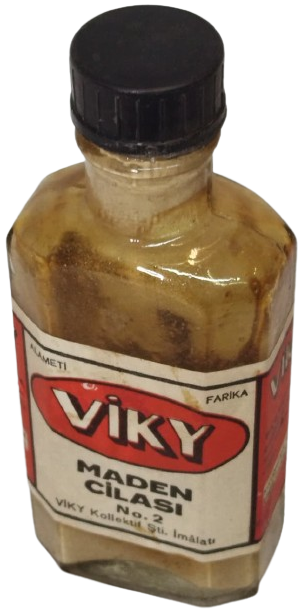 1960-70 ORİJİNAL VİKY MADEN CİLASI - İÇİ DOLU CAM ŞİŞE - TÜRKÇE & İNGİLİZCE ETİKETLİ - KOLEKSİYONLUK