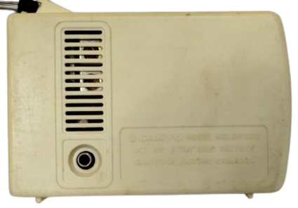 1980 ORİJİNAL SANYO RP 1270 POCKET RADIO - KREM KASA - JAPON MALI - ÇALIŞIR DURUMDA KOLEKSİYONLUK