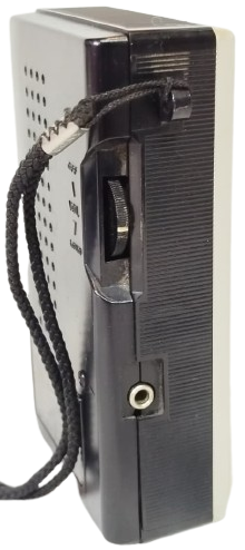 1972 ORİJİNAL SONY TR - 4170 SOLID STATE CEP RADYOSU 6 TRANSİSTÖRLÜ  JAPONYA MALI ÇALIŞIR DURUMDA