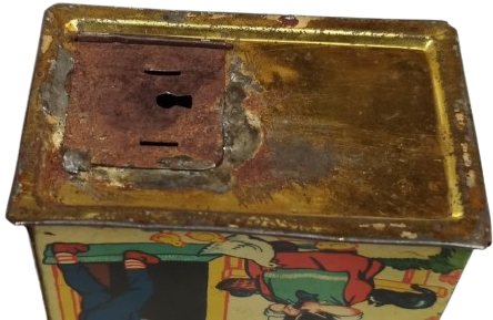 1950’LER BATI ALMANYA ÜRETİMİ UZERİ RESİMLİ TENEKE EV KUMBARA HAREKETLİ 4 RESİMLİ KOLEKSİYONLUK 