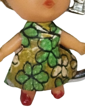 1970 ELBİSELİ VE SAÇLI KIZ BEBEK ANAHTARLIK 