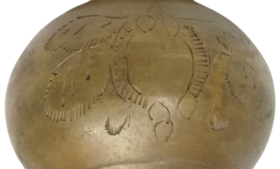 OSMANLI PAZARINA YAPILMIŞ  PİRİNC ÜZERİ SIRALI UFAK KALEM İŞİ İKİ PARCADAN OLUŞAN GÜLABDAN ÖZEL GÜNLERDE KULLANILIR