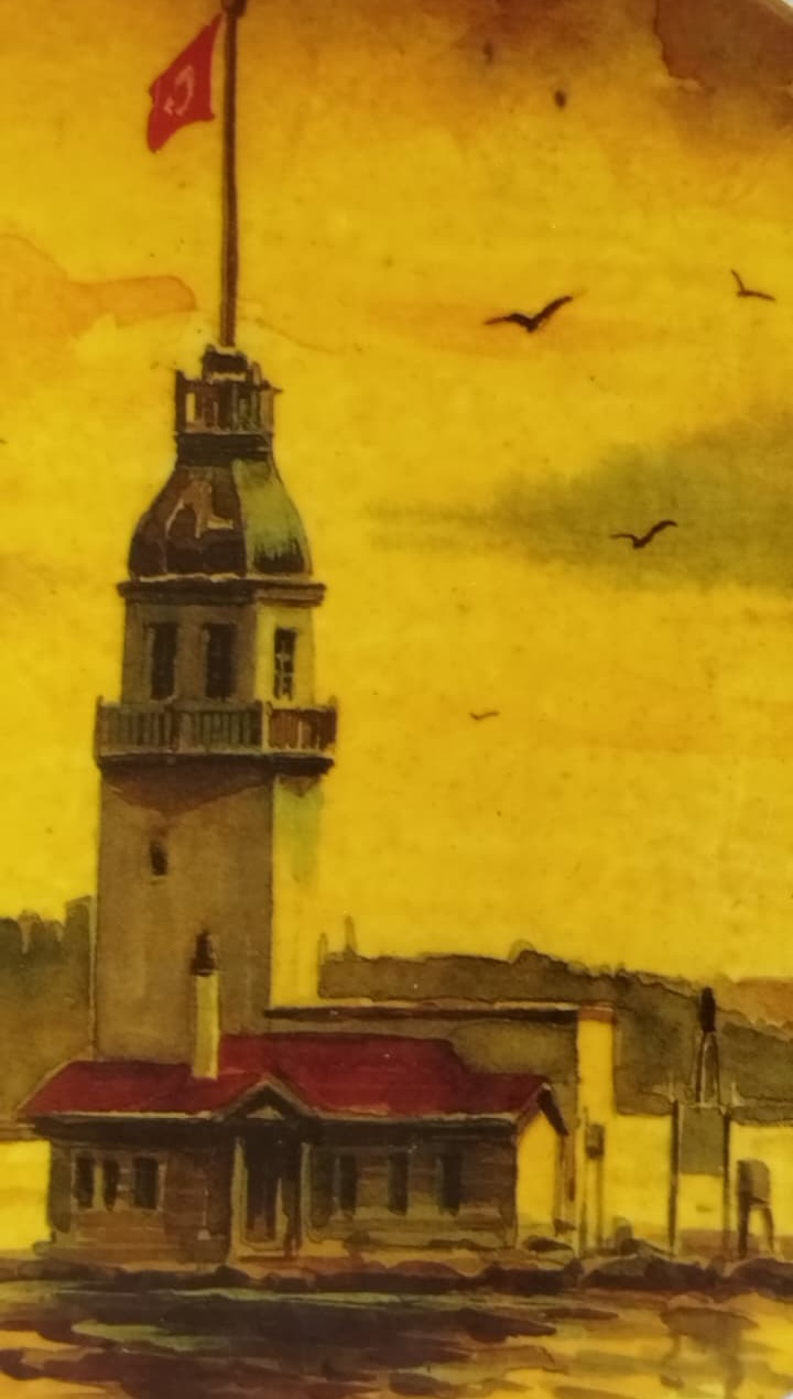 PORSELEN ÜZERİNE TAMAMI EL BOYOMA KIZ KULESİ RESİMLİ METAL ASKILI DUVAR TABAĞI