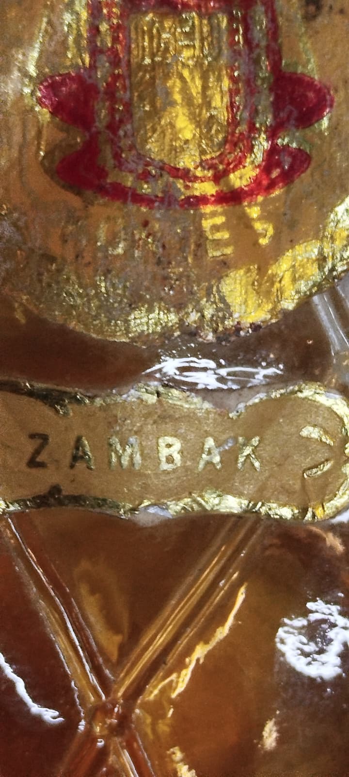 1950-60 DÖNEMİ KONTES “ZAMBAK” KOLONYASI KABARTMALI CAM ŞİŞE ORİJİNAL YARIM DOLU  NADİR