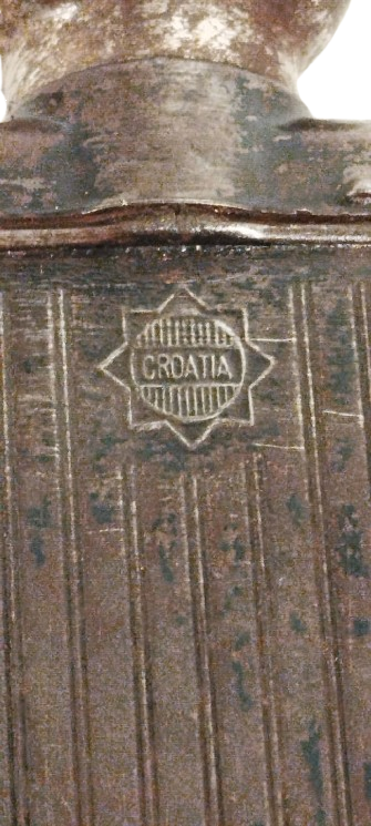 1940 CROATIA  TİTO DÖNEMİ OLAN METAL MERCEKLİ HIRVATİSTAN'DAURETİLEN   EL FENERİ