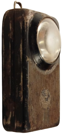 METAL YASSI PİL İLE CALISAN MERCEK CAMLI EL FENERİ