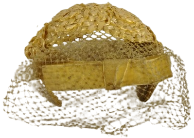 1940  VINTAGE RAFFIA (PALMİYE LİFİ) VEYA STRAW (SAMAN) PİLLBOX FASCINATOR TİPİ BAYAN ŞAPKASIDIR.