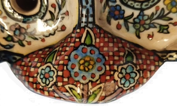 1930 KUTAHYA CİNİ TAMAMI ERMENİ USTA EL  HACI MİNYAS YAPIM EL BOYAMA KUSLU HOKKA TAKIMI