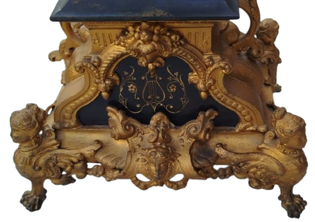 BÜYÜK BOY FRANSIZ GARNITURE SETİ: MERMER KAİDELİ ARP ÇALAN KIZ TEMALI MÜZİKAL ŞÖMİNE SAATİ VE İKİ ADET ŞAMDAN