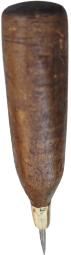 OSMANLI ÇELİK UÇLU, PİRİNÇ ZIVANALI, AHŞAP SAPLI BİZ (SEMERCİLİK / EĞERCİLİK VE DERİ DİKİM ALETİ)