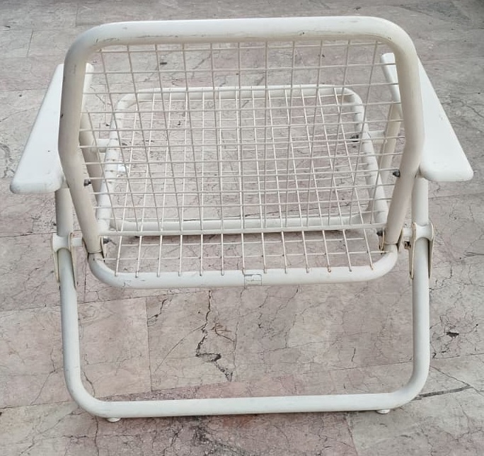 1950 VİNTAGE ORTA YÜZYIL MODERN (MID-CENTURY MODERN) TARZDA, AÇILIR KAPANIR METAL BAHÇE  BALKON KOLTUĞU (BEYAZ METAL ÖRGÜ TASARIM)