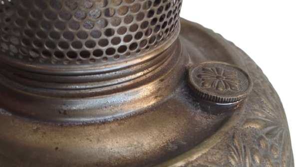 NADİR ANTİKA OSMANLI DÖNEMİ EL İŞÇİLİĞİ KABARTMA BAKIR GAZ LAMBASI HAZNESİ