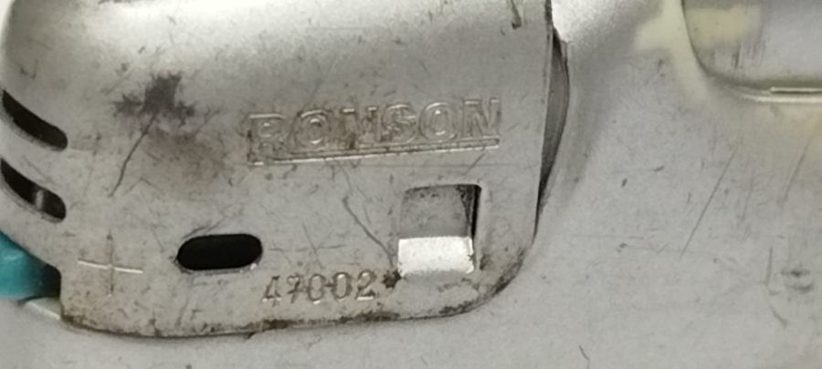 AUTHENTIC RONSON LIGHTER 47002 ATEŞLEME SİSTEMİ MANYETOLU CAKMAK (TAŞ VE PİL GEREKTİRMEZ)  PLASTİK SEFFAF KASA