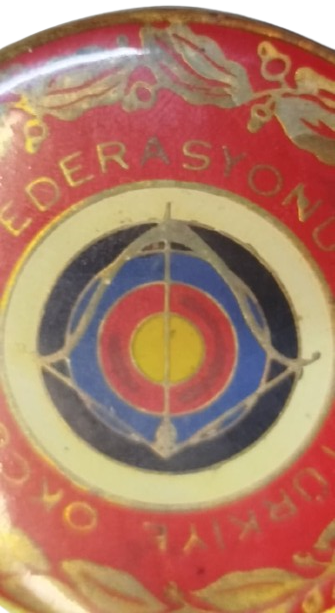 1961 TÜRKİYE OKÇULUK FEDERASYONU NOSTALJİK KOLEKSİYON YAKA ROZETİ 