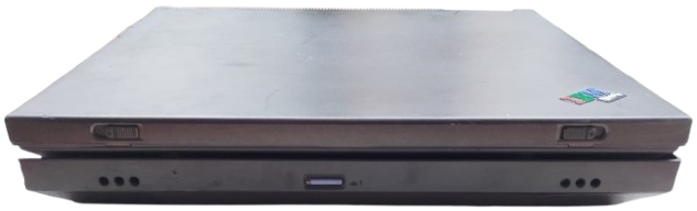 NOSTALJIK IBM THINKPAD 570 TYPE 2644 LAPTOP VE ULTRABASE DOCKING STATION 1999 ISKOCYA URETIMI KOLEKSIYONLUK OZEL SERI