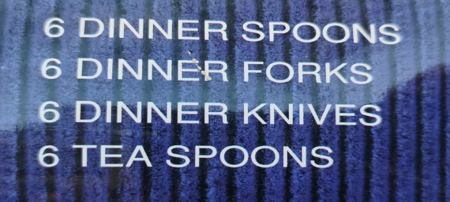 1970 APRICOT 24 PARCA YEMEK KASIK CATAL BICAK TAKIMI ORJINAL KUTUSUNDA 