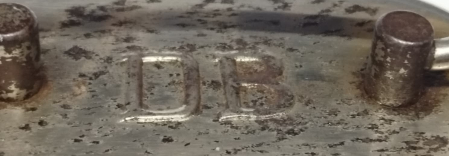 1938 DENİZCİLİK BANKASI METAL BANKA KUMBARASI CUMHURİYET BASLARI  DÖNEMİ ŞAKİR ZÜMRE YAPIMI  METAL KUMBARA