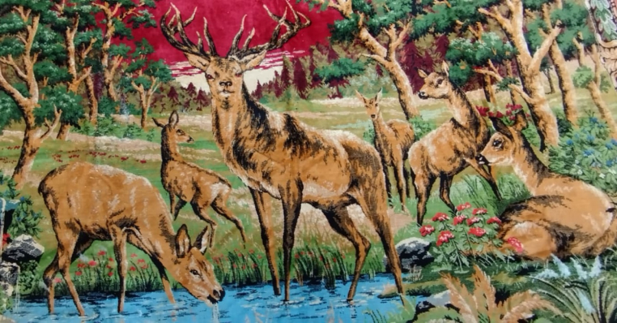 1960 CEYLANLI VE GEYİKLİ ORMANDA DOLASAN SU İCEN  KADİFE FLOS TEZGAZ DOKUMA DUVAR HALISI