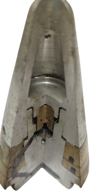 OSMANLI BİRİNCİ DÜNYA SAVAŞI DÖNEMİNDEN KALMA ANTİKA PİRİNÇ AYARLI TOP MERMİ TAPASI KESİTİ