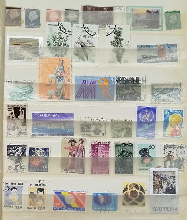 DÜNYA ÜLKELERİ GENİŞ KOLEKSİYON SEÇKİSİ ANTİKA DEĞERİNDE ORİJİNAL KARIŞIK PUL ALBÜMÜ PUL ALBUMU DEFTERİ