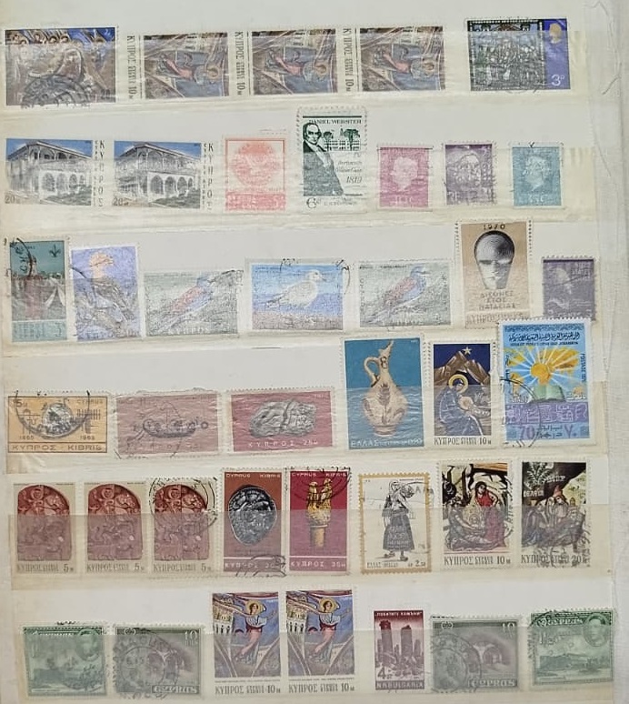 DÜNYA ÜLKELERİ GENİŞ KOLEKSİYON SEÇKİSİ ANTİKA DEĞERİNDE ORİJİNAL KARIŞIK PUL ALBÜMÜ PUL ALBUMU DEFTERİ