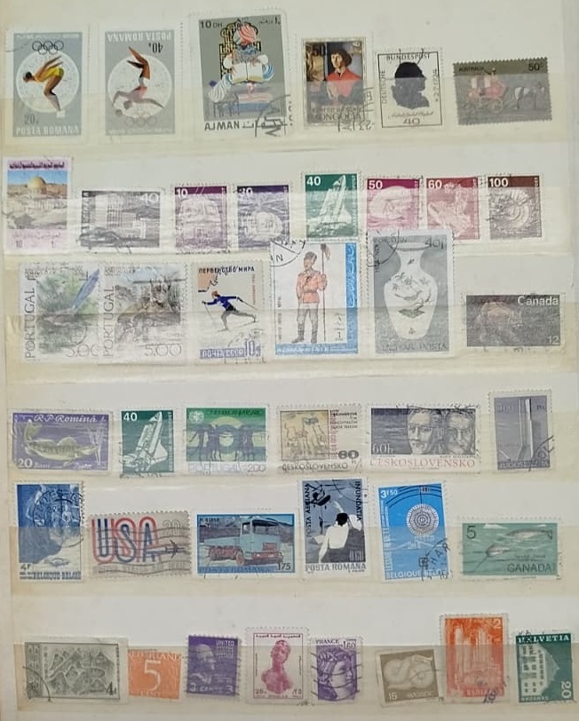 DÜNYA ÜLKELERİ GENİŞ KOLEKSİYON SEÇKİSİ ANTİKA DEĞERİNDE ORİJİNAL KARIŞIK PUL ALBÜMÜ PUL ALBUMU DEFTERİ