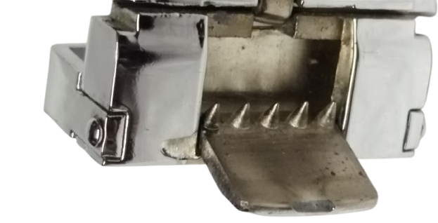 BURBERRY ORJINAL KROM CELİK KEMER TOKASI HER KEMERE KOLAYCA TAKILABİLEN SIKISTIRMA DİŞLİ ERKEK KEMER TOKASI