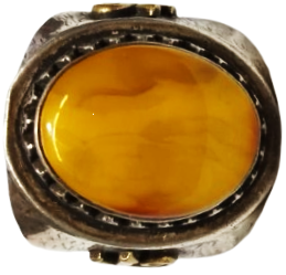 EL İŞÇİLİĞİ GÜMÜŞ ÜZERİ DAMLA KEHRİBAR TAŞLI VE  VAV HARFİ SÜSLEMELİ ÖZEL YAPIM ERKEK YÜZÜK