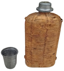 1910 VİDALİ ZİN BARDAKLI İCİ CAM MATARA DIS KISMI HASIR ORGULU 