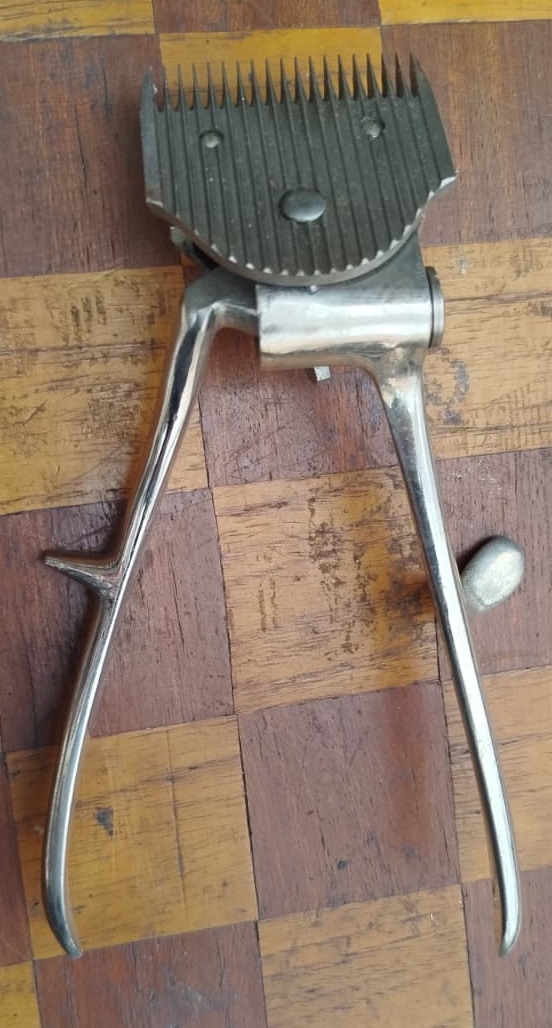 1940 ANTİKA MARKÜTERİ AHŞAP KAPAKLI KUTULU BENGALL USTURALI TAM TAKIM NOSTALJİK BERBER TRAŞ SETİ