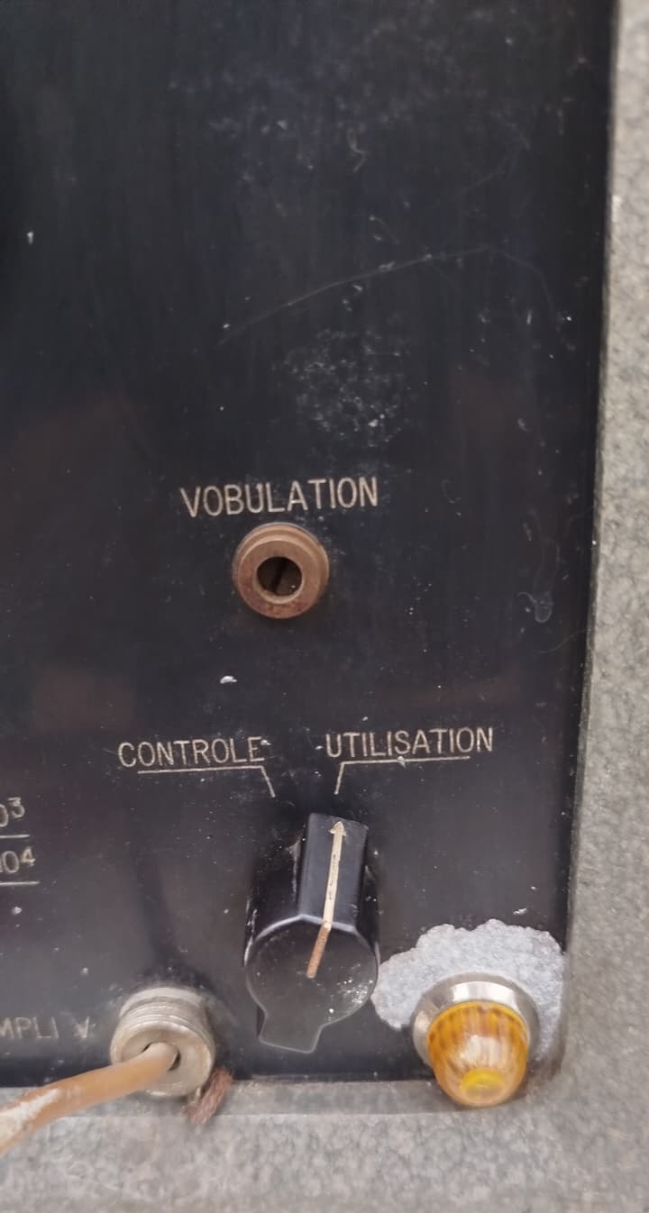 1950 VOBULOSCOPE MODELE 102 B AUDIOLA VINTAGE FRANSIZ LAMALI TEST CİHAZI ANTİKA SİNYAL ÜRETECİ