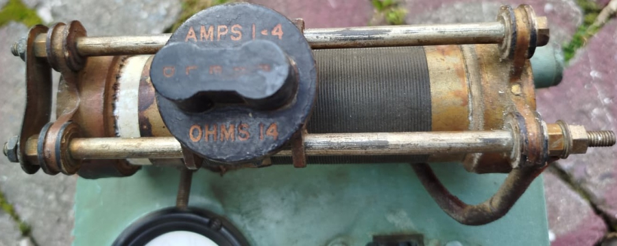 2. DUNYA SAVASI USA ASKERİ TİP SAHA VOLTAJ REGÜLATÖRÜ VE TEST CİHAZI REOSTATLI GÜÇ ÜNİTESİ