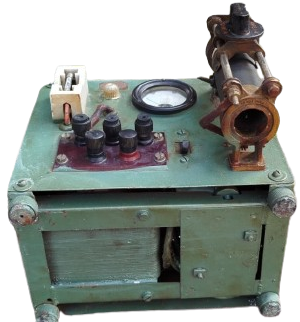 2. DUNYA SAVASI USA ASKERİ TİP SAHA VOLTAJ REGÜLATÖRÜ VE TEST CİHAZI REOSTATLI GÜÇ ÜNİTESİ