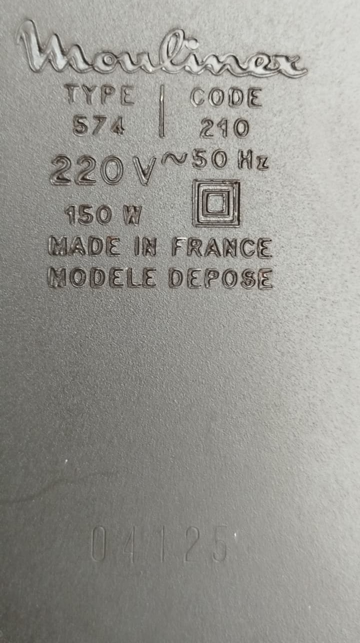 1970 MOULINEX MARKA VINTAGE ELEKTRIKLI RENDE VE DOGRAYICI MAKINESI FRANSA URETIMI KOLEKSIYONLUK MUTFAK ALETI